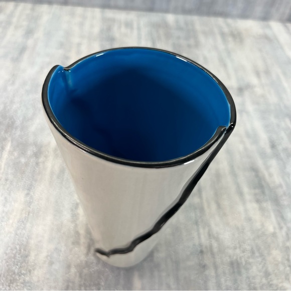 1989 Hallmark Cards Inc. Ceramic Vase White Blue Vintage - Picture 4 of 7